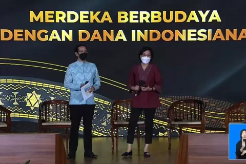 6e59a8bd-7bcc-4300-89aa-62e251f3d6c2