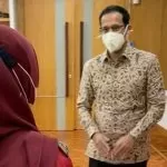 84757-mendikbudristek-nadiem-anwar-makarim-menerima-mahasiswa-korban-kekerasan-seksual-kampus-unri-150x150-1