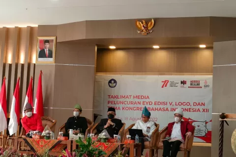Kebahasaan