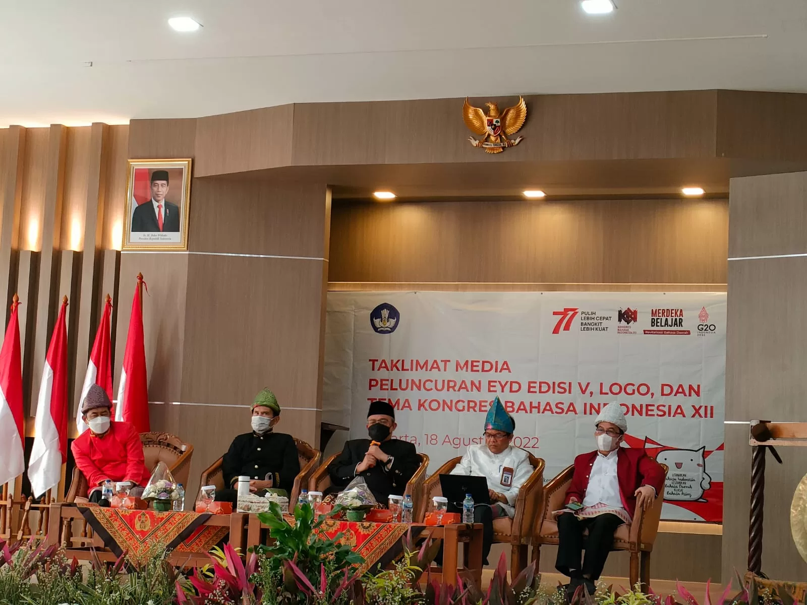 Kebahasaan