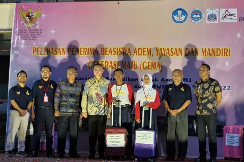Beasiswa Adem